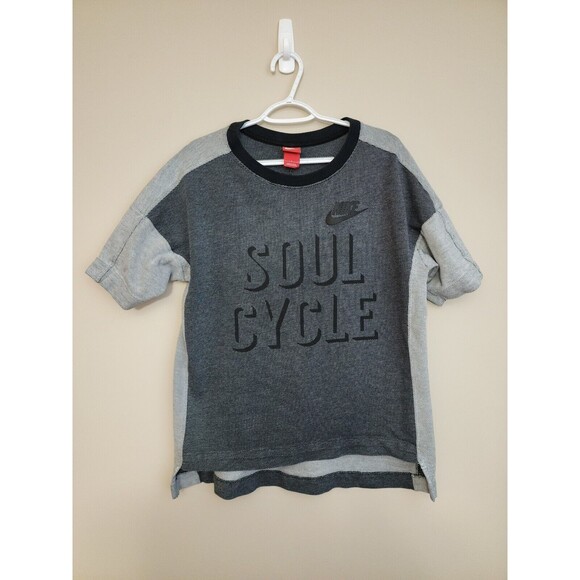 Nike Soul Cycle Mens Cotton Short Sleeve T-Shirt Grey Colorblock High-Low Size L - Picture 2 of 9